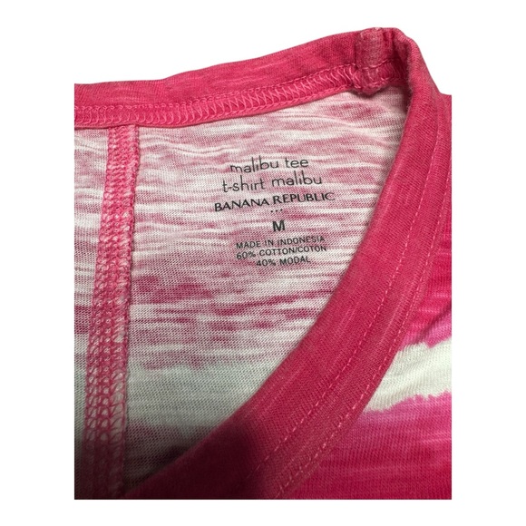 Banana‎ Republic Vibrant Pink Malibu Tee size medium - Picture 2 of 5
